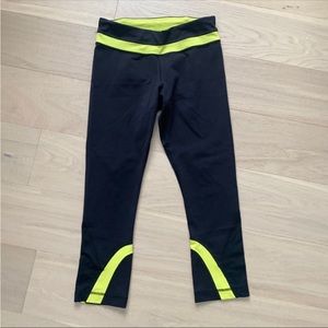 lululemon inspire crop